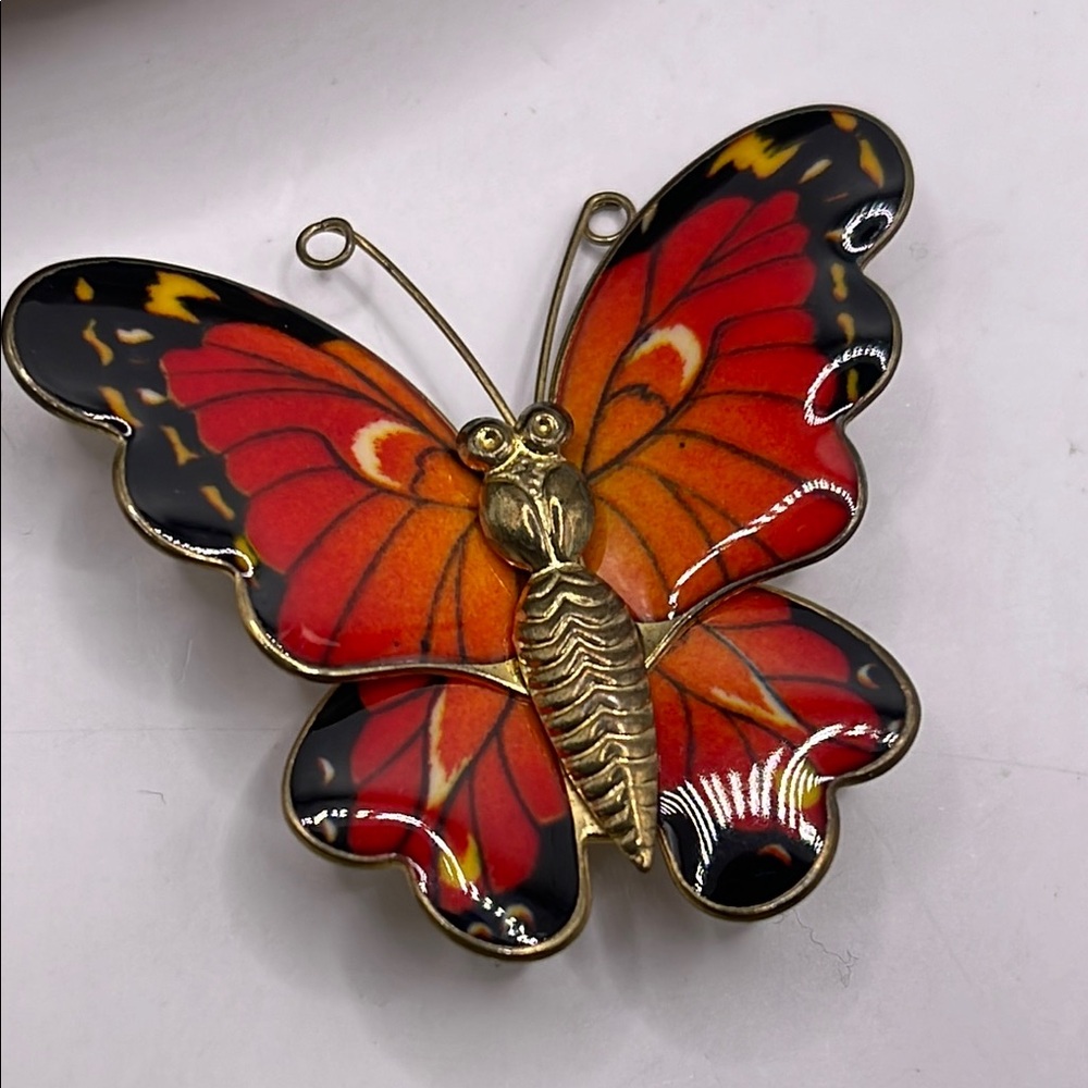 Stunning vintage monarch Vibrant Butterfly Brooch pin so pretty - Picture 6 of 11